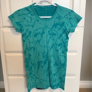 lululemon athletic shirt